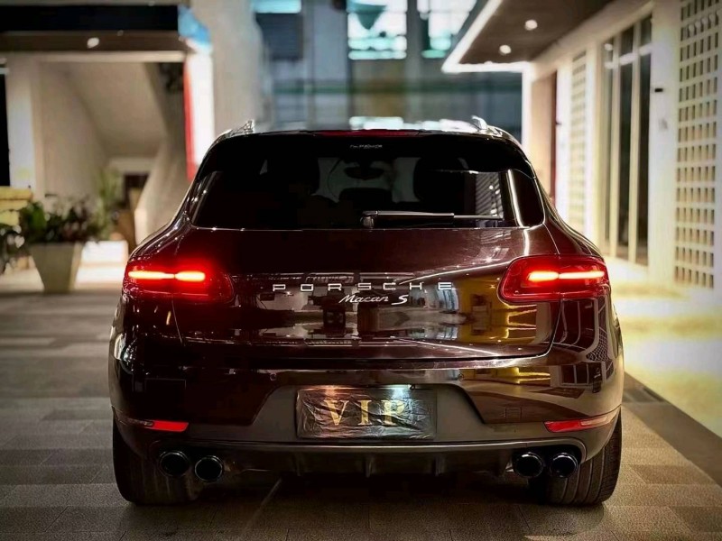 广州14年保时捷Macan9