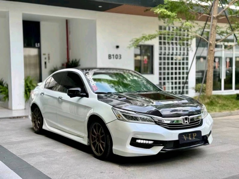 广州16年本田雅阁2