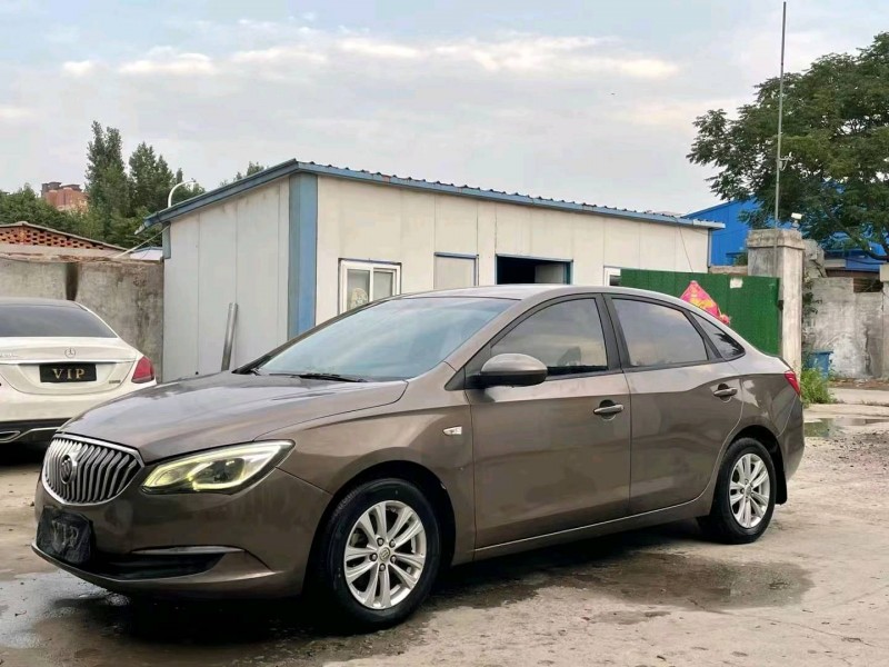 济宁16年别克英朗2