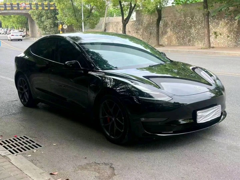 蘇州21年特斯拉MODEL 32