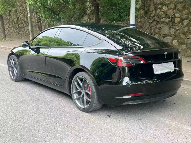 蘇州21年特斯拉MODEL 33