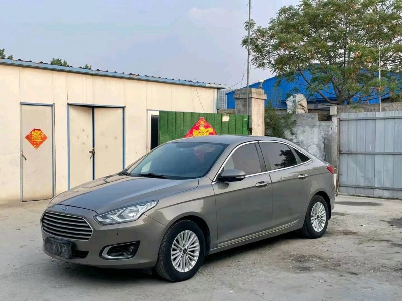 济宁16年福特福睿斯2