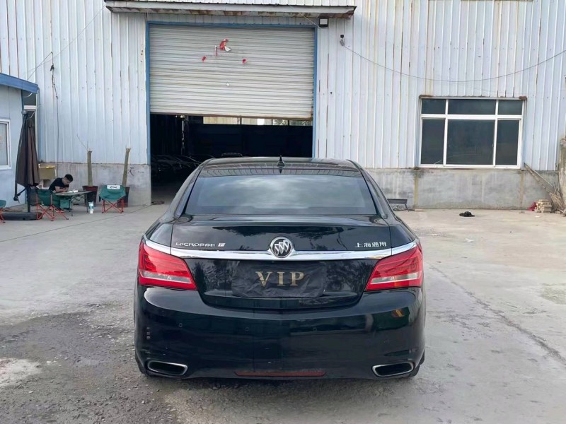 济宁13年别克君越9