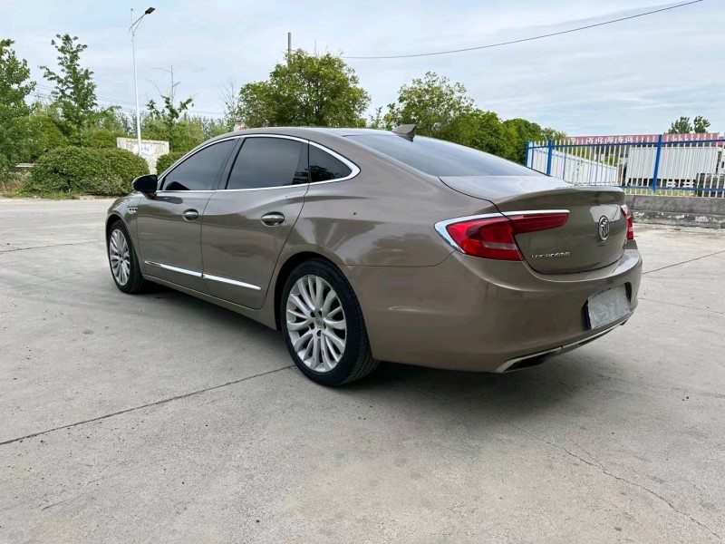 徐州16年别克君越8