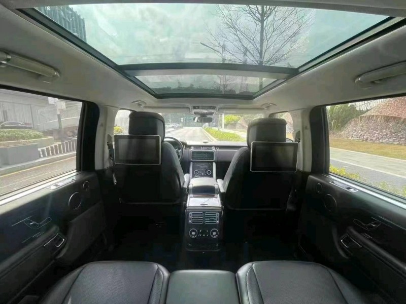 深圳23年路虎揽胜行政4