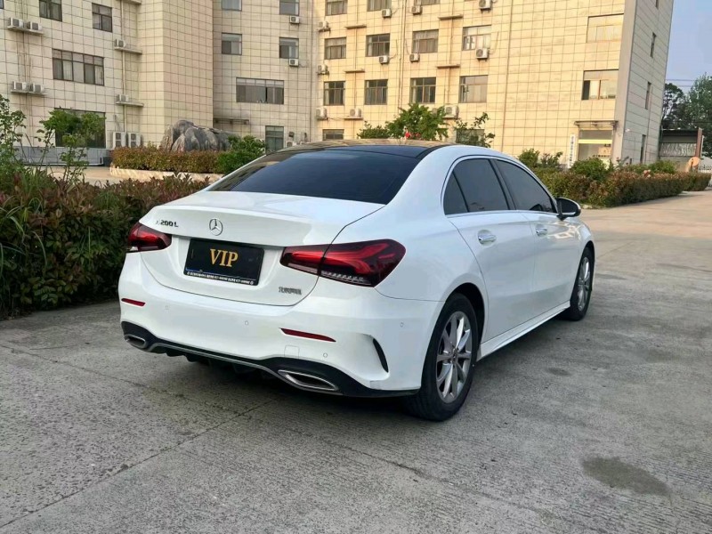 徐州21年奔驰A8