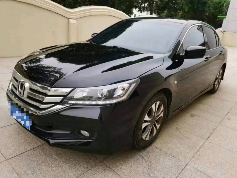 保定15年本田雅阁2