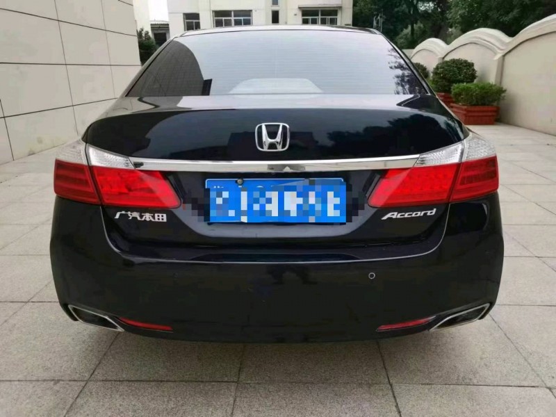 保定15年本田雅阁9