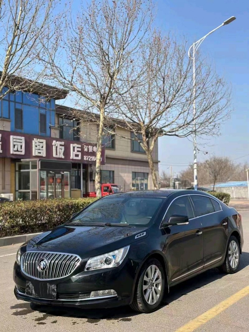 重庆15年别克君越2