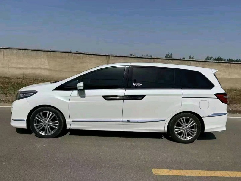 邢台18年本田艾力绅3