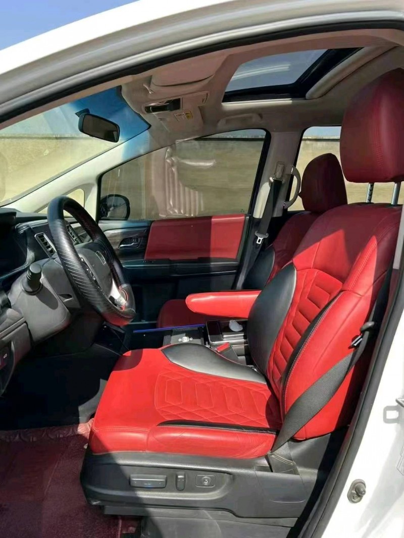 邢台18年本田艾力绅5