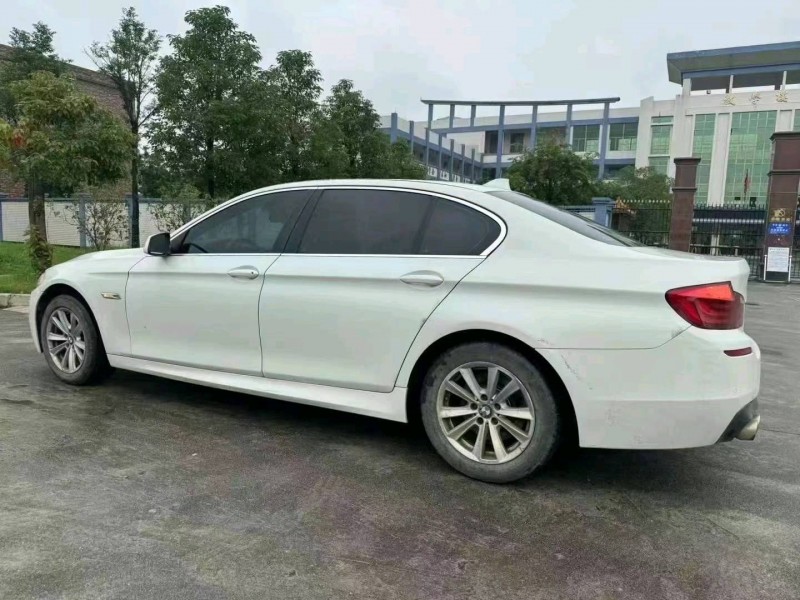 佛山13年宝马5系8