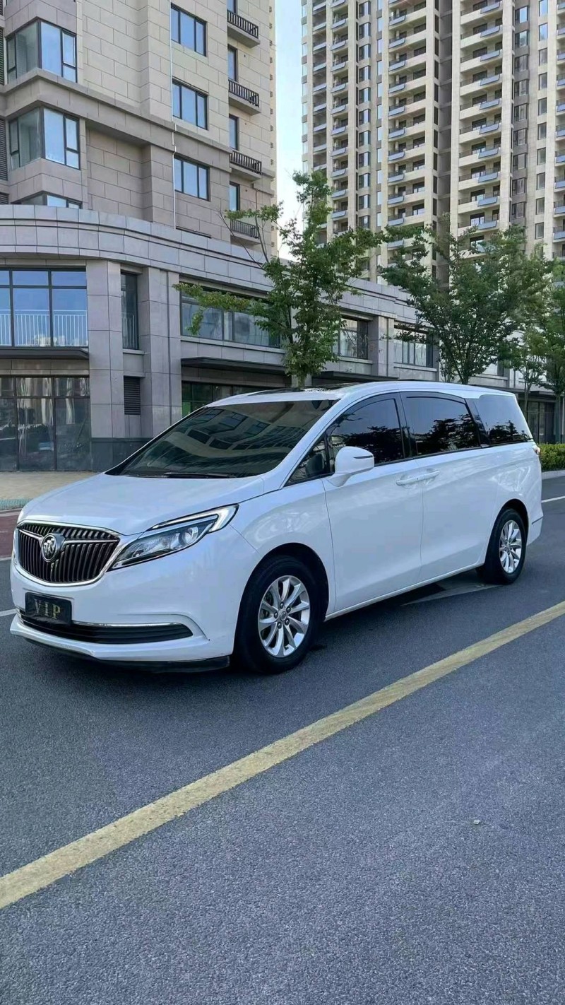 东营17年别克GL83