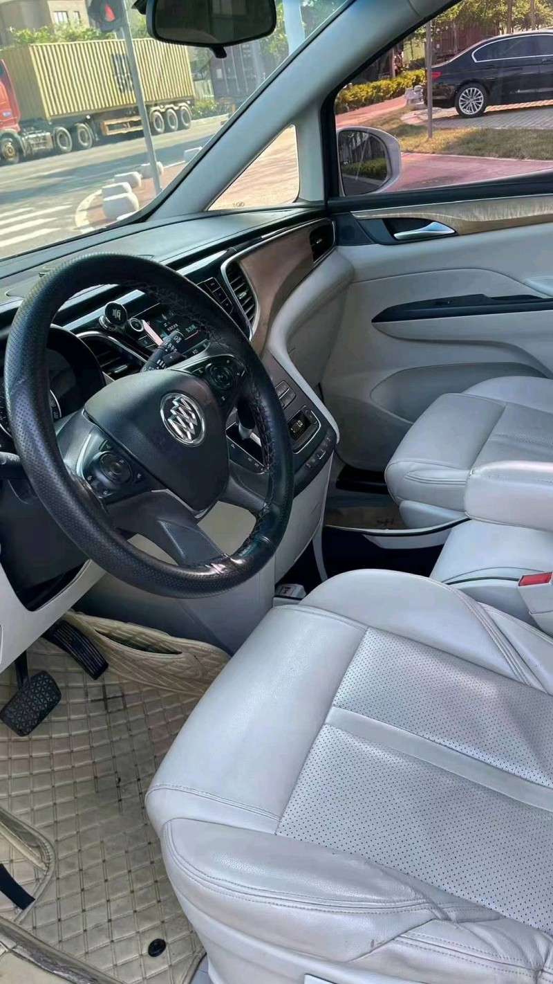 东营17年别克GL88