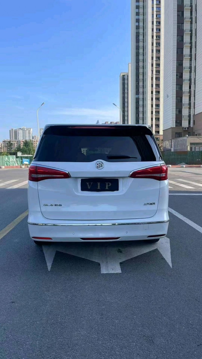 东营17年别克GL89