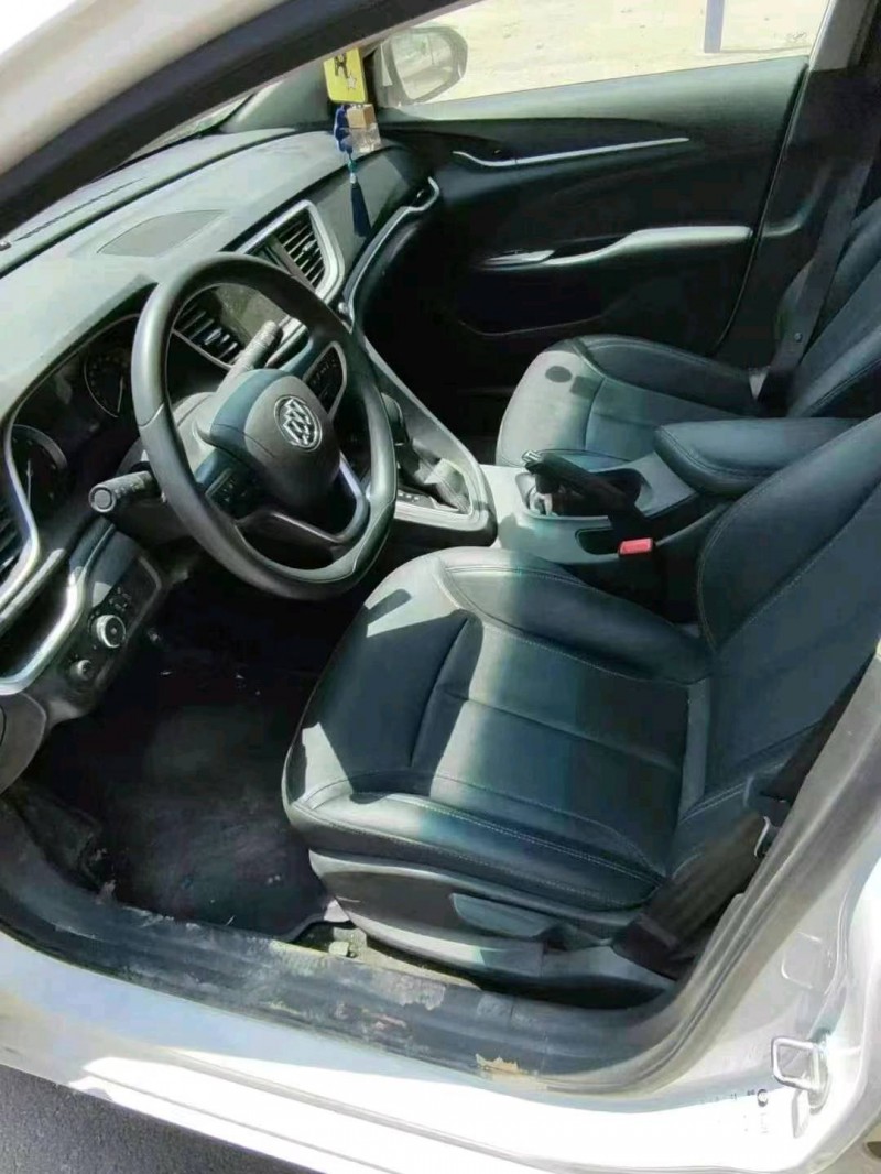 潍坊22年别克英朗6