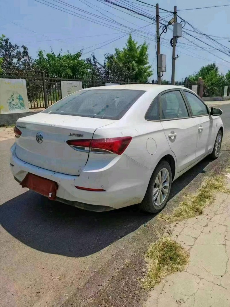 潍坊22年别克英朗7