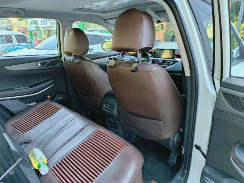 保定24年长安汽车CS755