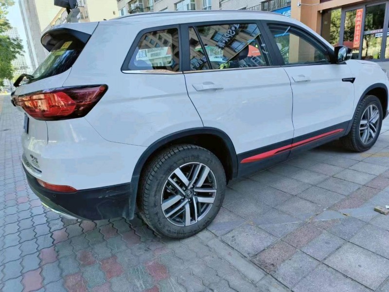 保定24年长安汽车CS756