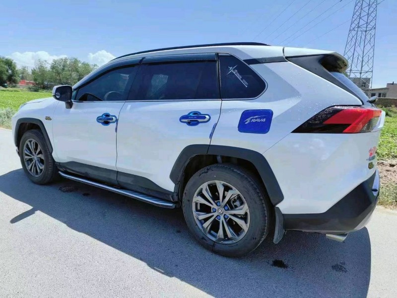 保定23年丰田RAV4荣放3