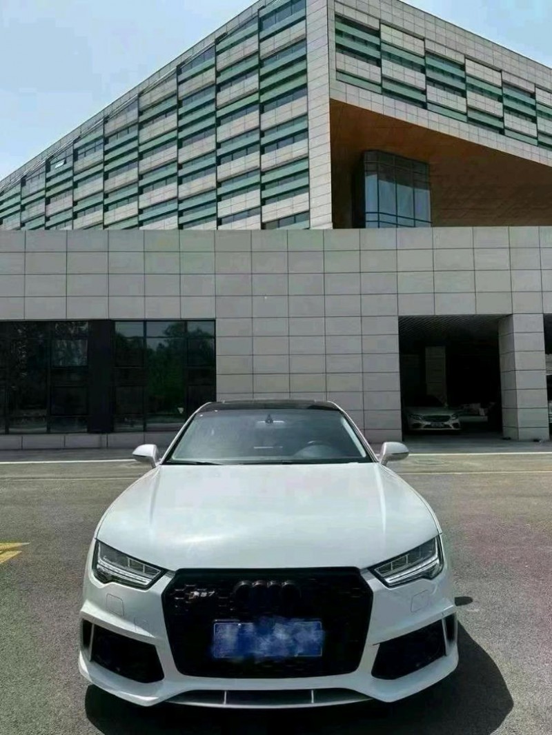 东营17年奥迪A7L1