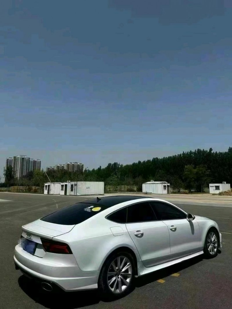 东营17年奥迪A7L3