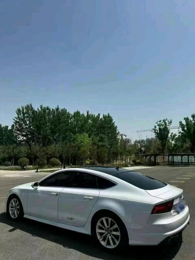 东营17年奥迪A7L4