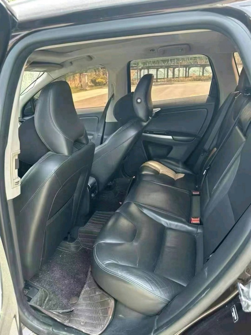 东营17年沃尔沃XC606