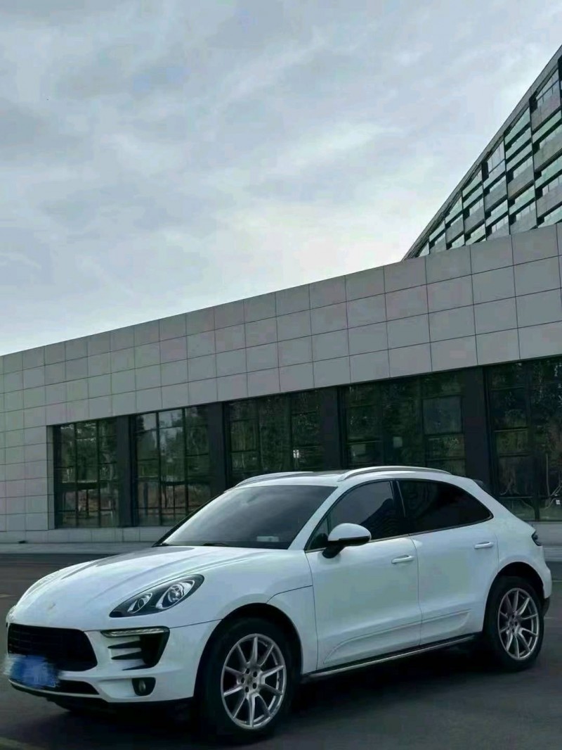 东营16年保时捷Macan3