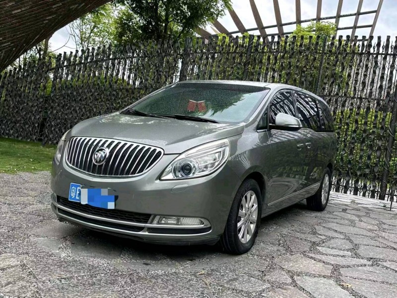 汕头11年别克GL82