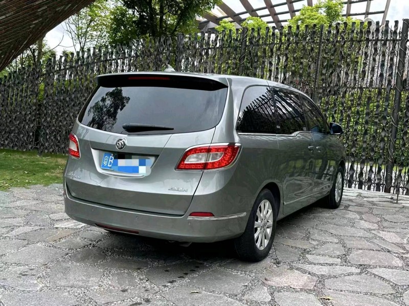 汕头11年别克GL87