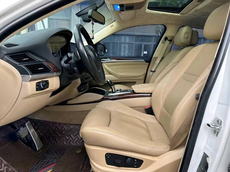 佛山09年宝马X68