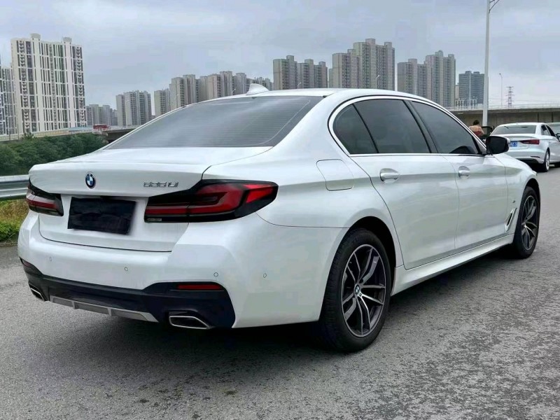 汕头23年宝马5系4