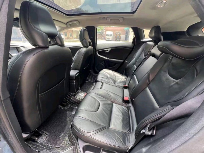 佛山13年沃尔沃V404