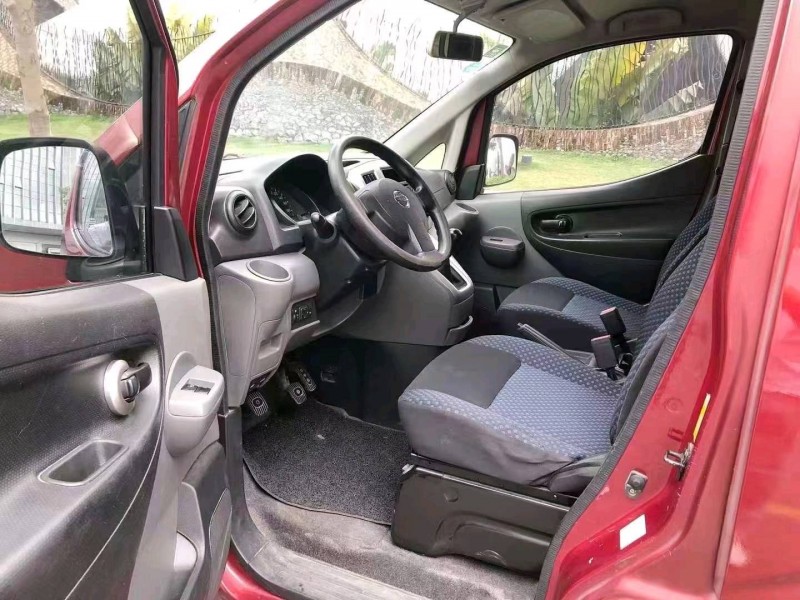 佛山13年日产NV2008