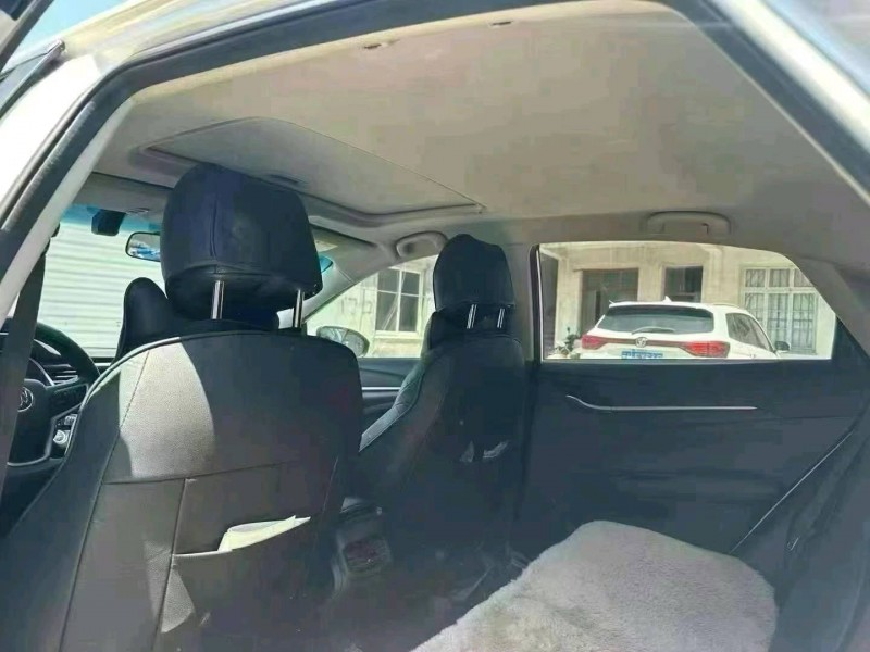 佛山21年别克英朗5