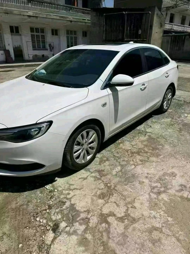 佛山21年别克英朗6