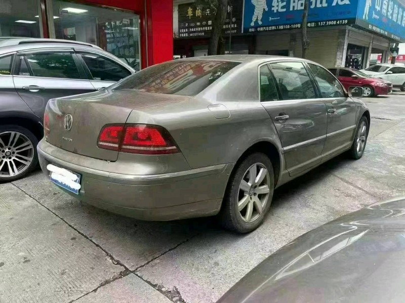 汕头13年大众辉腾6