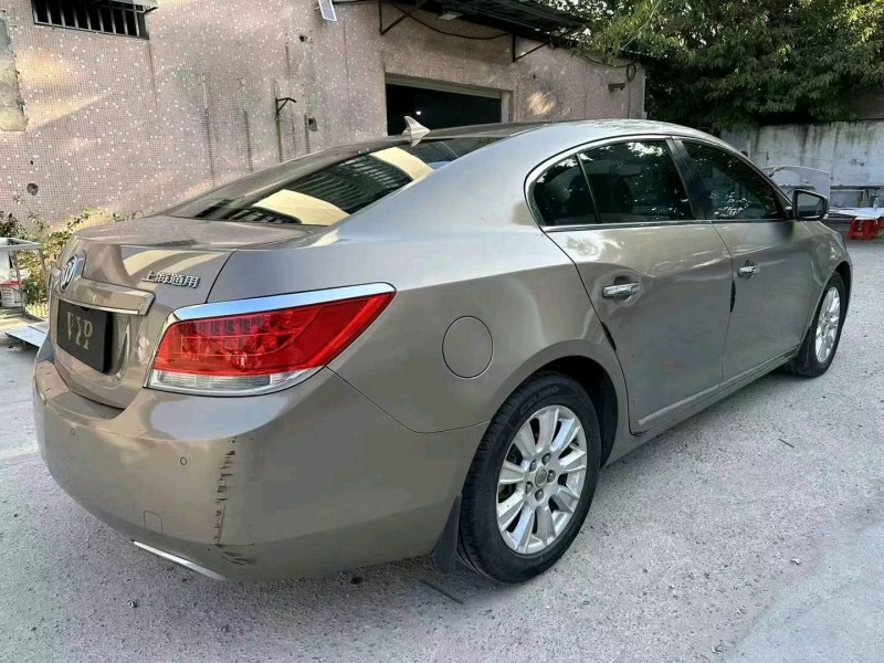 东莞13年别克君越7