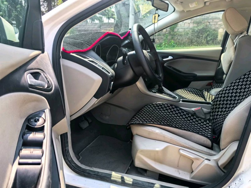 东莞16年福特福克斯6