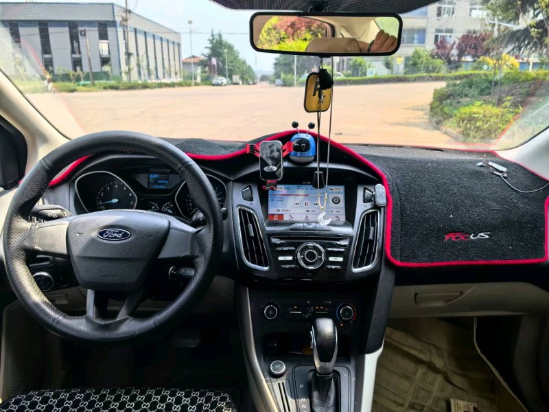 东莞16年福特福克斯7