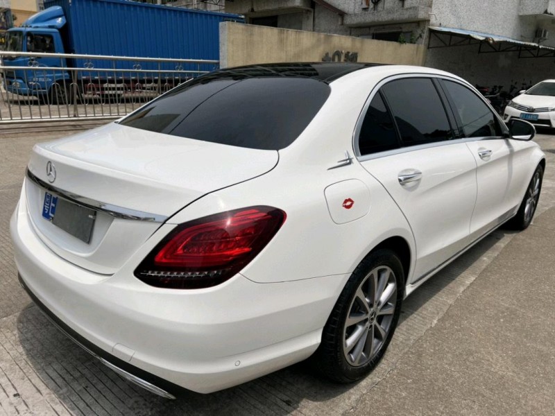 中山21年奔驰C7