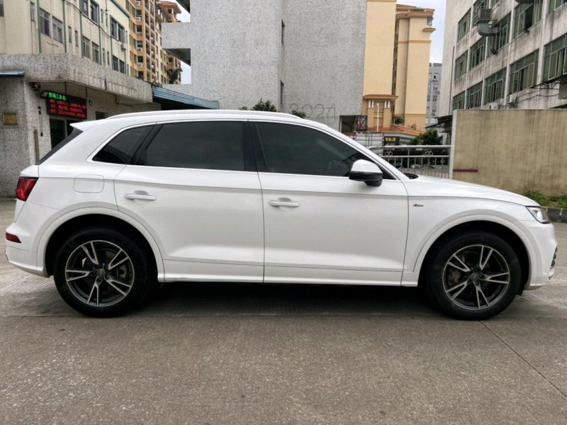 中山20年奥迪Q53