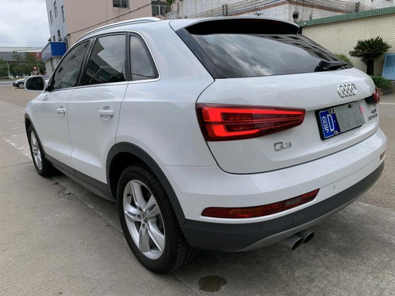中山18年奥迪Q36