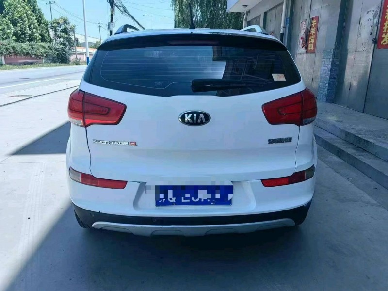 保定16年起亚智跑8