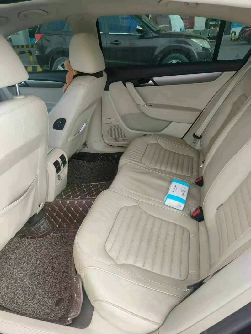 保定12年大众迈腾6