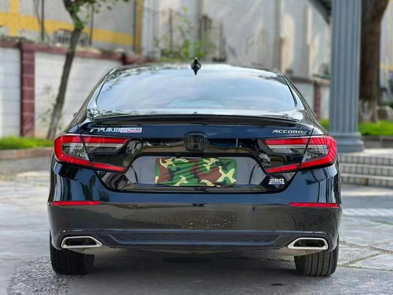 东莞23年本田雅阁9