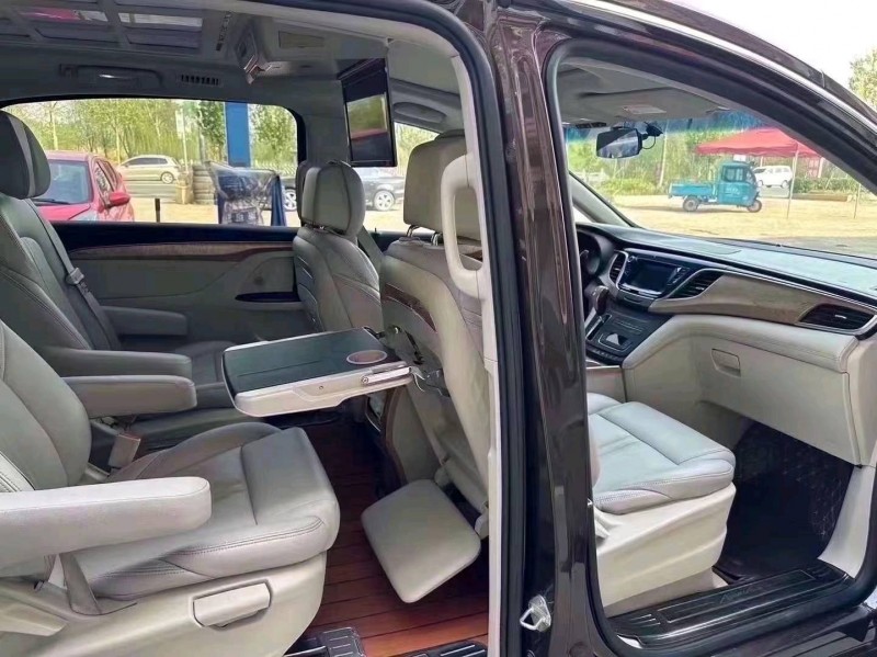 济南17年别克GL86