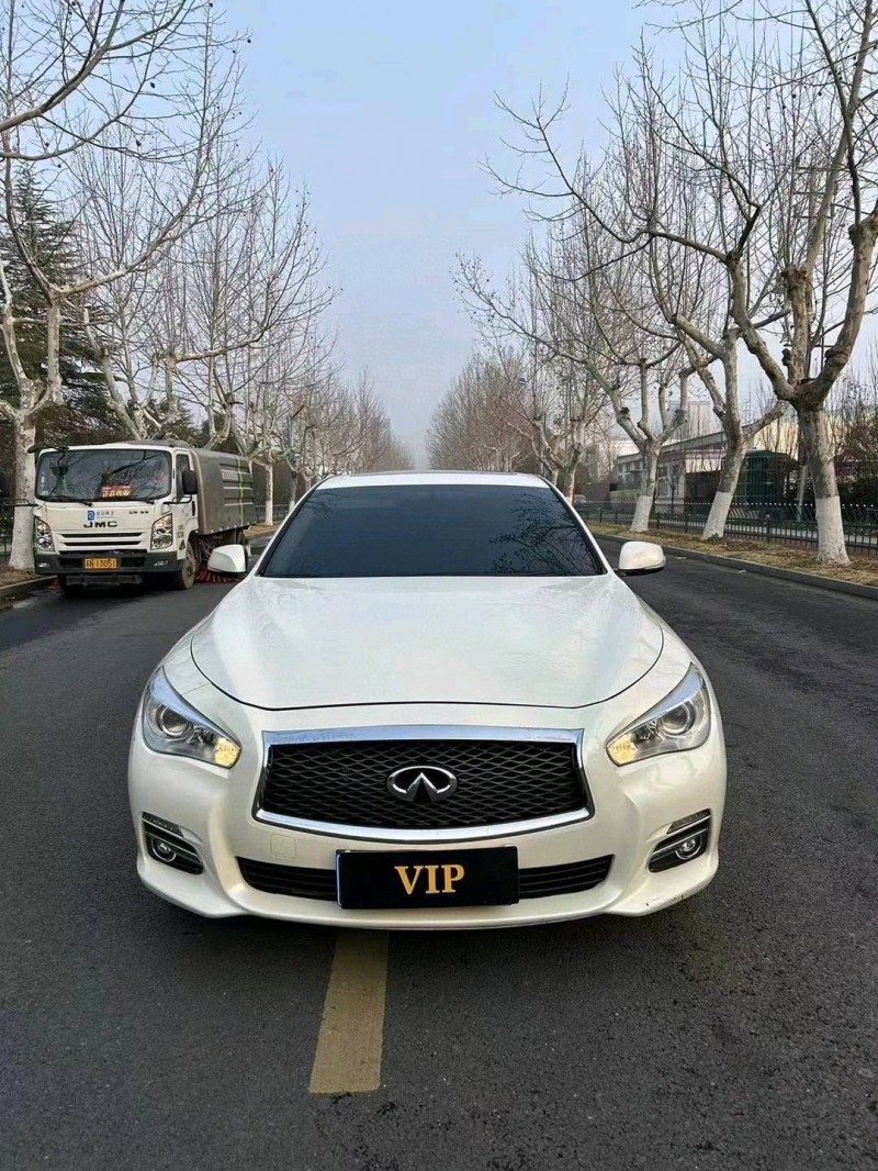 宿遷17年英菲尼迪Q501