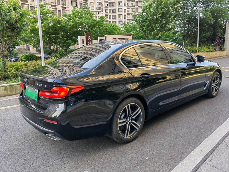 苏州23年宝马5系8